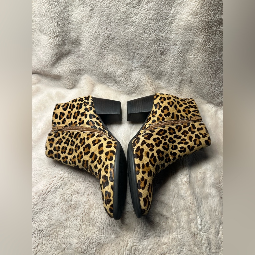 Vionic Georgia hair ankle boots in a leopard animal size 7 - Picture 4 of 7